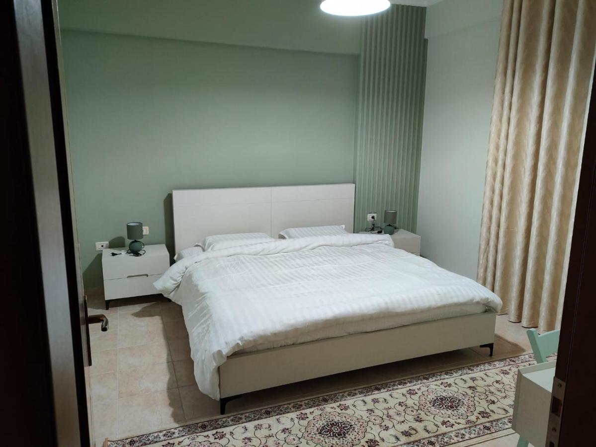 City Center Apartment Берат Екстериор снимка