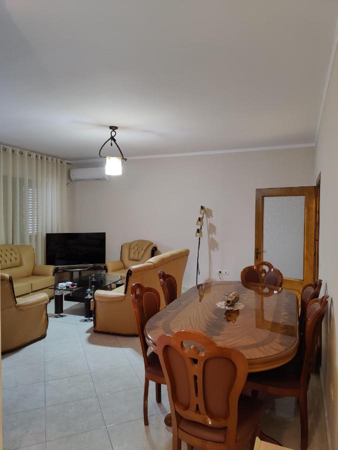 City Center Apartment Берат Екстериор снимка