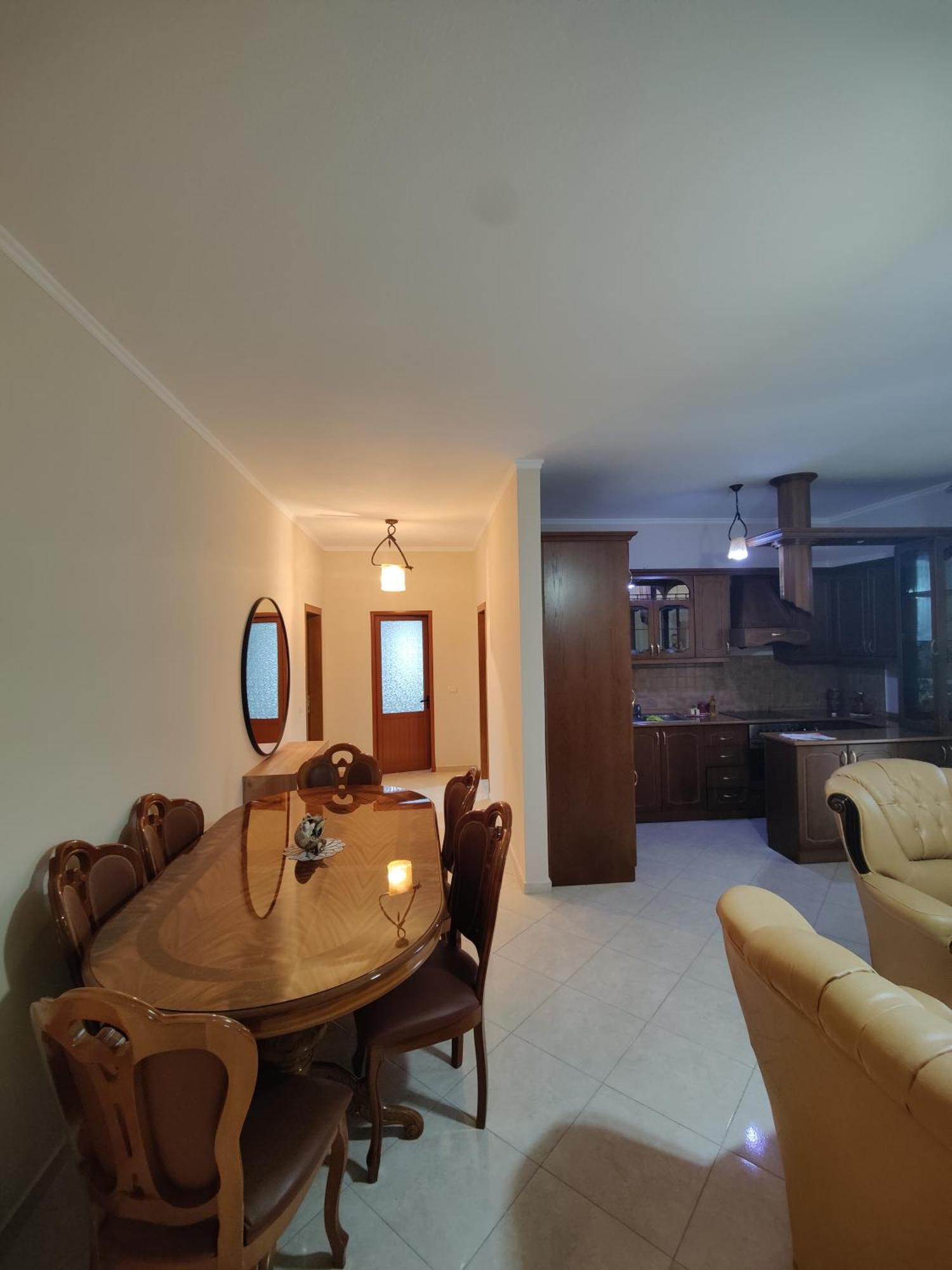 City Center Apartment Берат Екстериор снимка