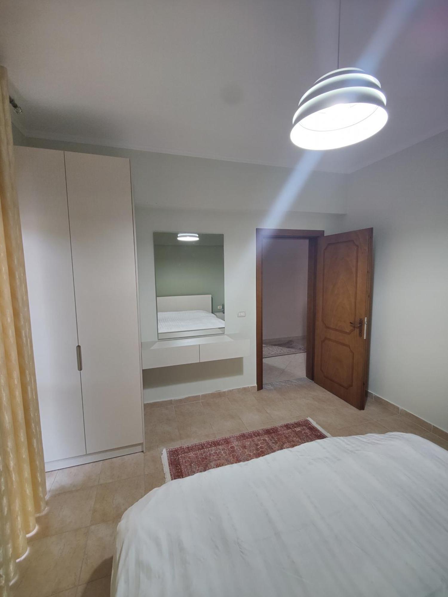 City Center Apartment Берат Екстериор снимка